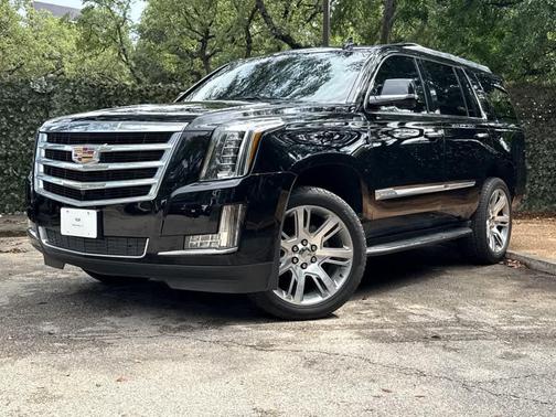 2018 Cadillac Escalade Luxury