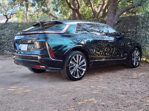 2024 Cadillac LYRIQ Luxury