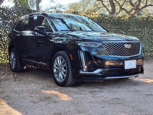2022 Cadillac XT6 Premium Luxury AWD