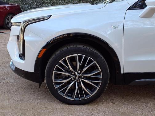 2025 Cadillac XT4 Sport