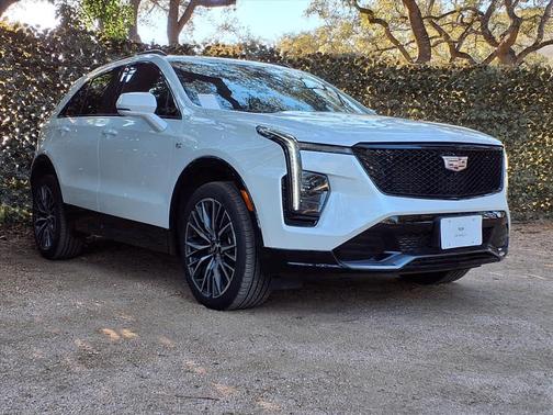2025 Cadillac XT4 Sport