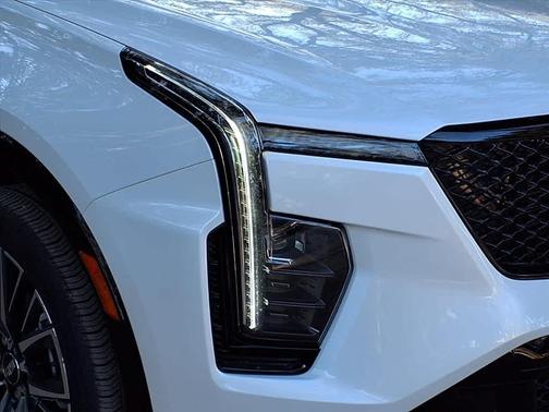 2025 Cadillac XT4 Sport