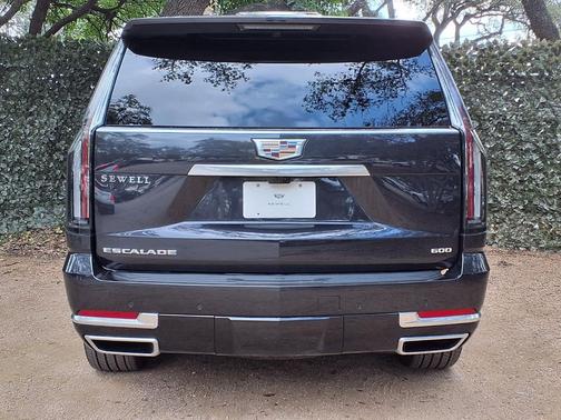 2026 Cadillac Escalade Luxury