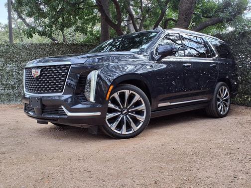 2026 Cadillac Escalade Luxury