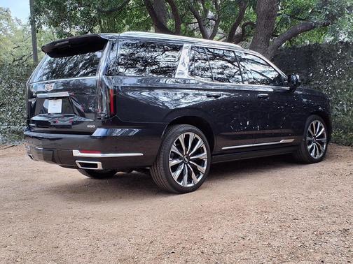 2026 Cadillac Escalade Luxury