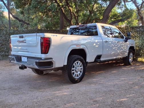 2024 GMC Sierra 3500 SLT
