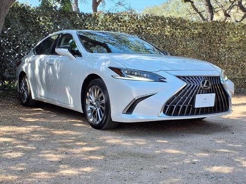 2022 Lexus ES 350 Ultra Luxury