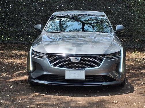 2022 Cadillac CT4 Luxury