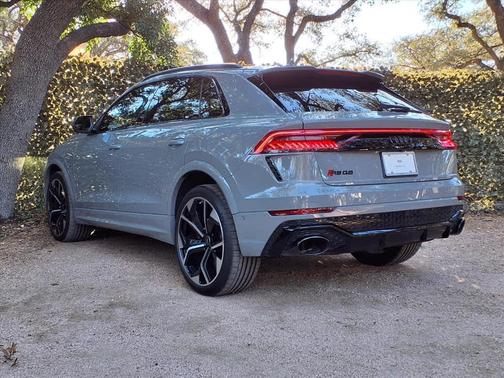 2024 Audi RS Q8 4.0T