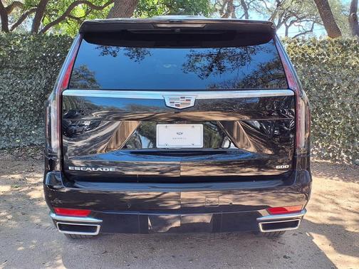 2023 Cadillac Escalade ESV Premium Luxury