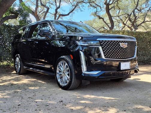 2023 Cadillac Escalade ESV Premium Luxury