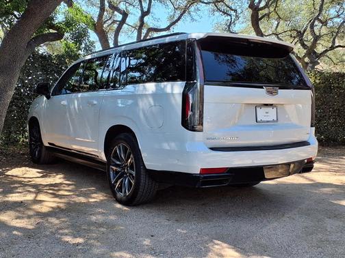2021 Cadillac Escalade ESV Sport