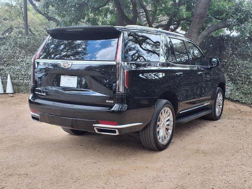 2022 Cadillac Escalade Premium Luxury