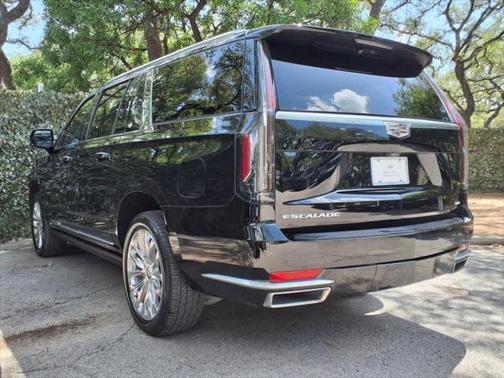 2023 Cadillac Escalade ESV Premium Luxury