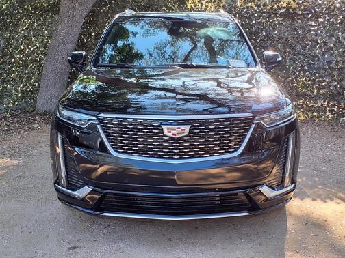 2025 Cadillac XT6 Premium Luxury AWD