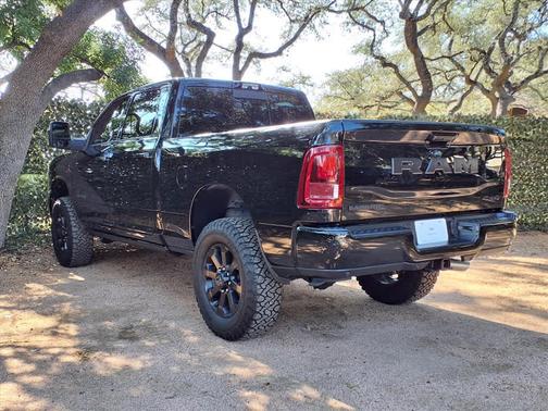 2025 RAM 2500 Laramie 4x4 Crew Cab 64 Box