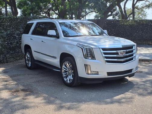 2020 Cadillac Escalade Luxury