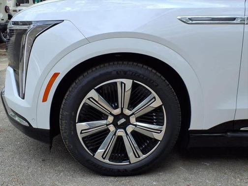 2025 Cadillac Escalade Luxury