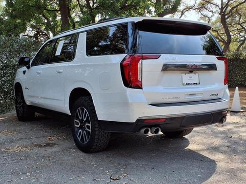 2024 GMC Yukon XL 4WD AT4