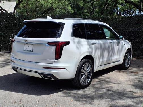 2021 Cadillac XT6 Premium Luxury AWD