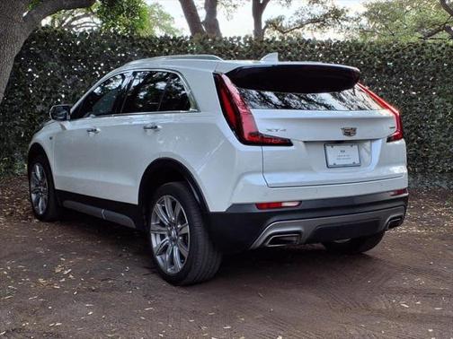 2021 Cadillac XT4 Premium Luxury