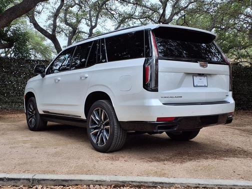 Crystal White Tricoat 2024 Cadillac Escalade Sport