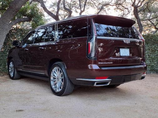 2023 Cadillac Escalade ESV Premium Luxury