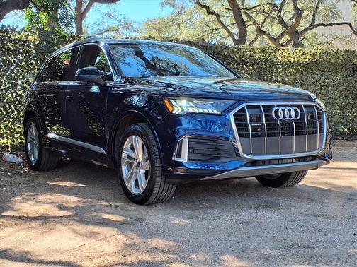 2024 Audi Q7 45 Premium Plus