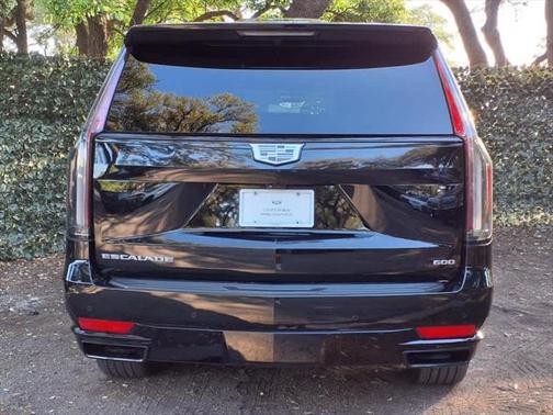 2022 Cadillac Escalade ESV Sport
