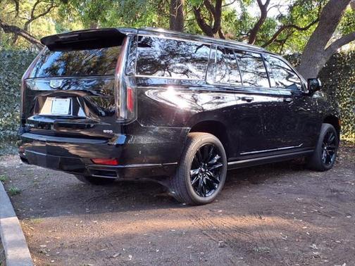2022 Cadillac Escalade ESV Sport