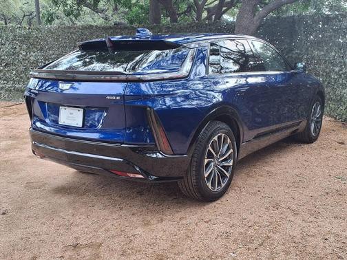 2024 Cadillac LYRIQ Sport