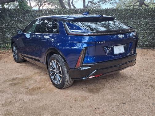 2024 Cadillac LYRIQ Sport