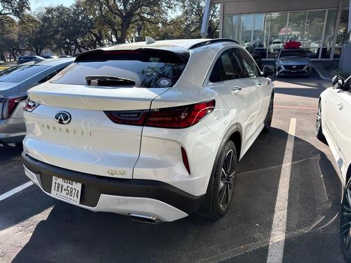 2023 INFINITI QX55 LUXE