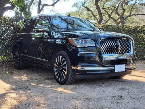 2022 Lincoln Navigator Black Label