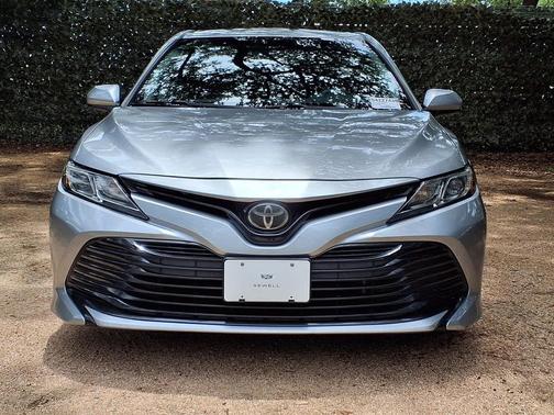 Celestial Silver Metallic 2020 Toyota Camry LE