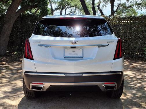 Crystal White Tricoat 2023 Cadillac XT5 Premium Luxury