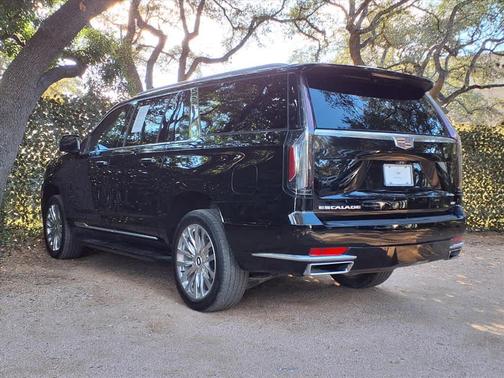 2023 Cadillac Escalade ESV Premium Luxury