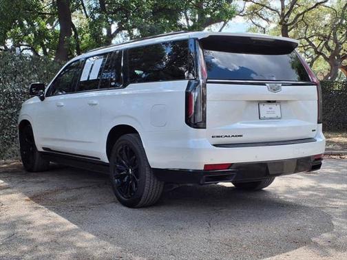 2024 Cadillac Escalade ESV Sport