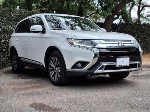 2019 Mitsubishi Outlander SE
