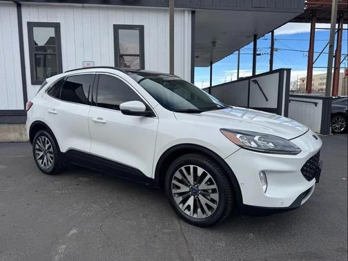 2020 Ford Escape Titanium