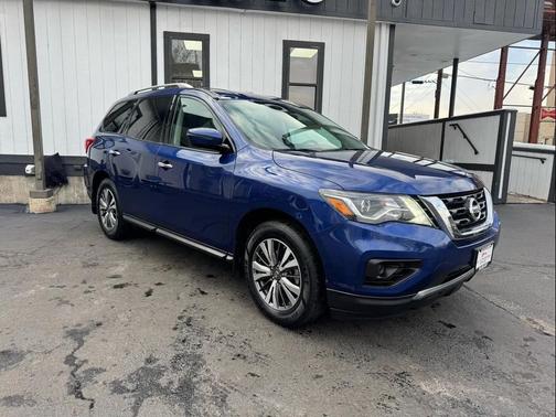 2017 Nissan Pathfinder S