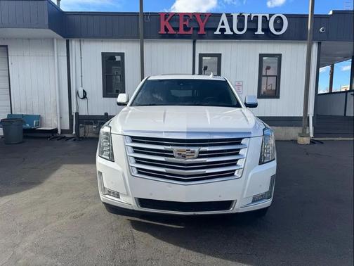 2017 Cadillac Escalade ESV Platinum