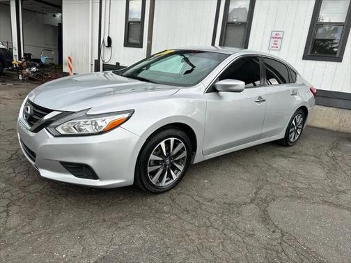 2017 Nissan Altima 2.5 SV