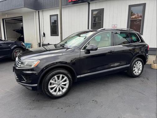 2015 Volkswagen Touareg TDI Sport w/Technology