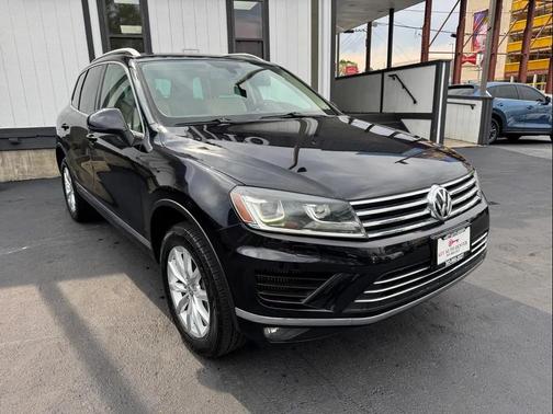 2015 Volkswagen Touareg TDI Sport w/Technology