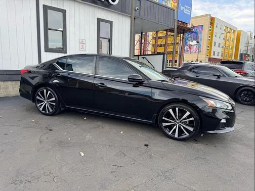 2019 Nissan Altima 2.5 SR