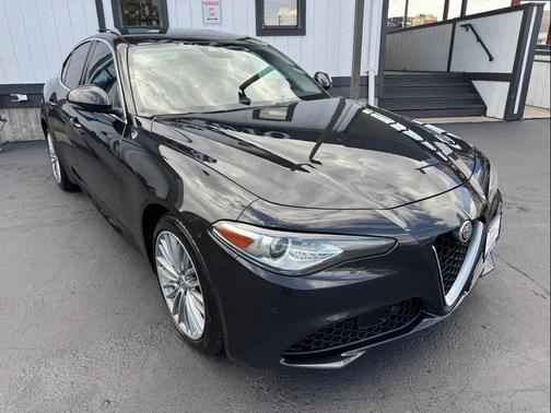 2017 Alfa Romeo Giulia Ti