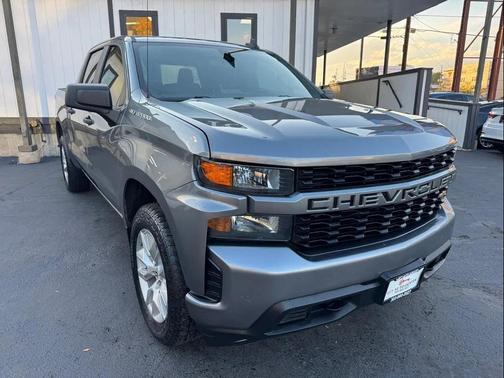2022 Chevrolet Silverado 1500 Custom