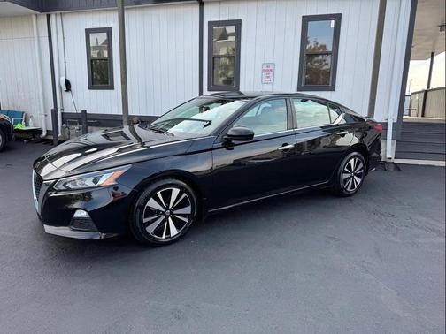 2022 Nissan Altima 2.5 SV