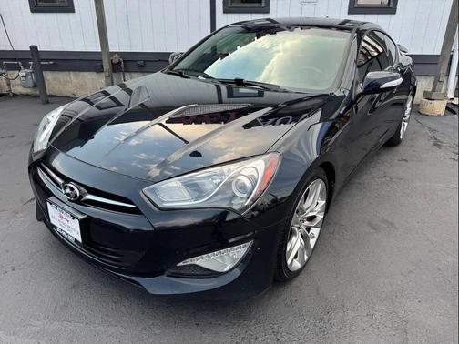 2013 Hyundai Genesis Coupe 3.8 Track